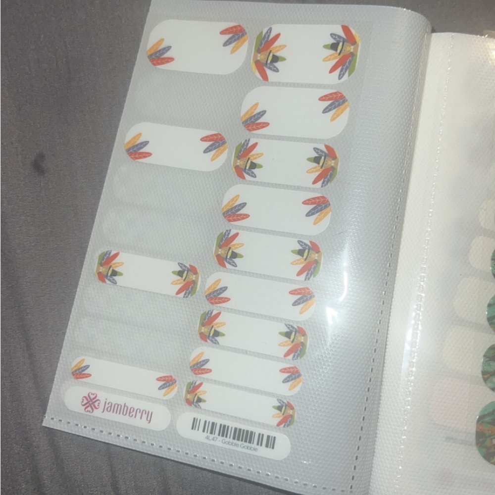 Jamberry Feather Design Nail Wraps